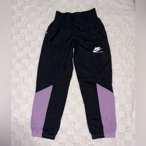 Girls Nike Windbreaker Joggers • Youth Small